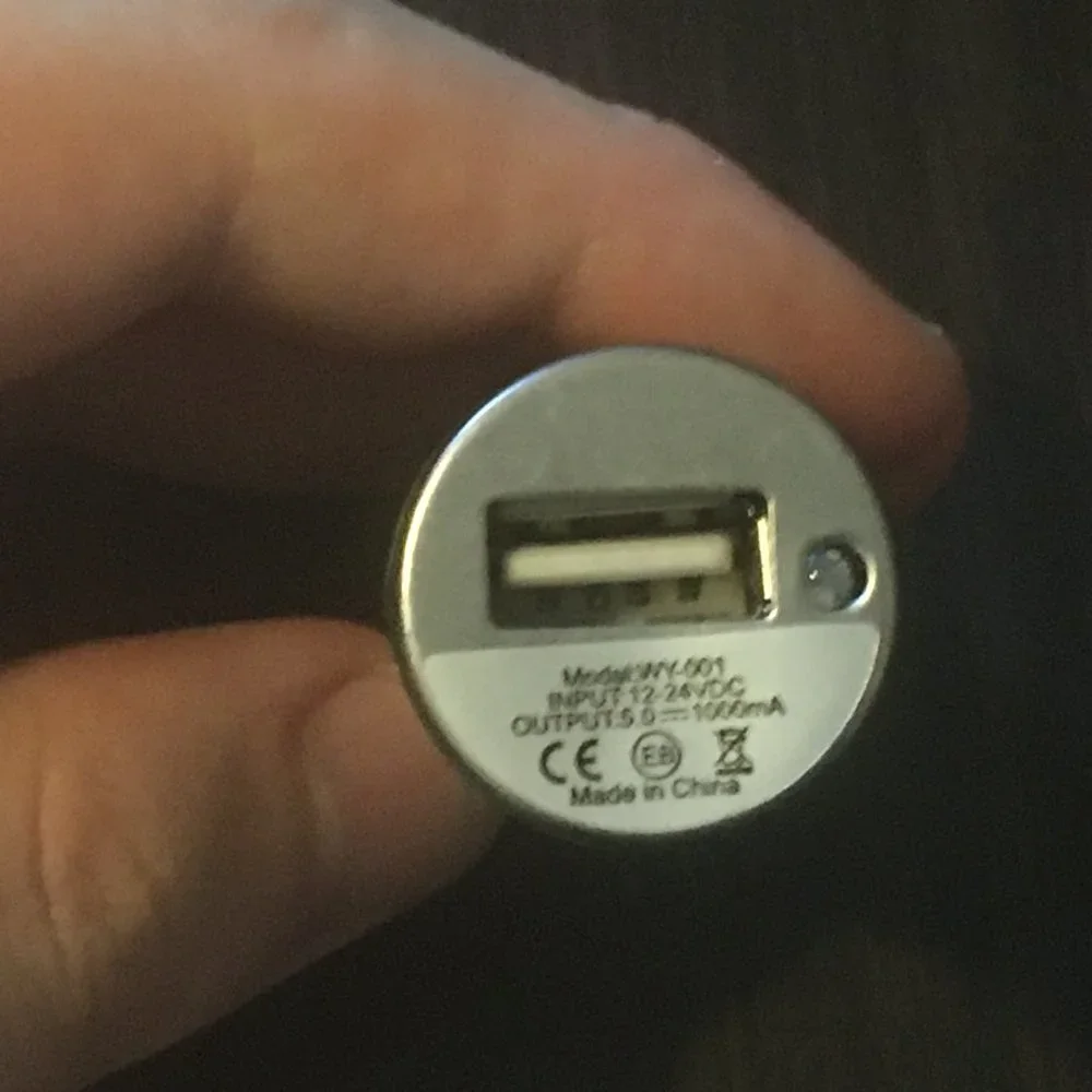 Brand New Generic USB Car Charger Adapter, 1A Output, Single Device